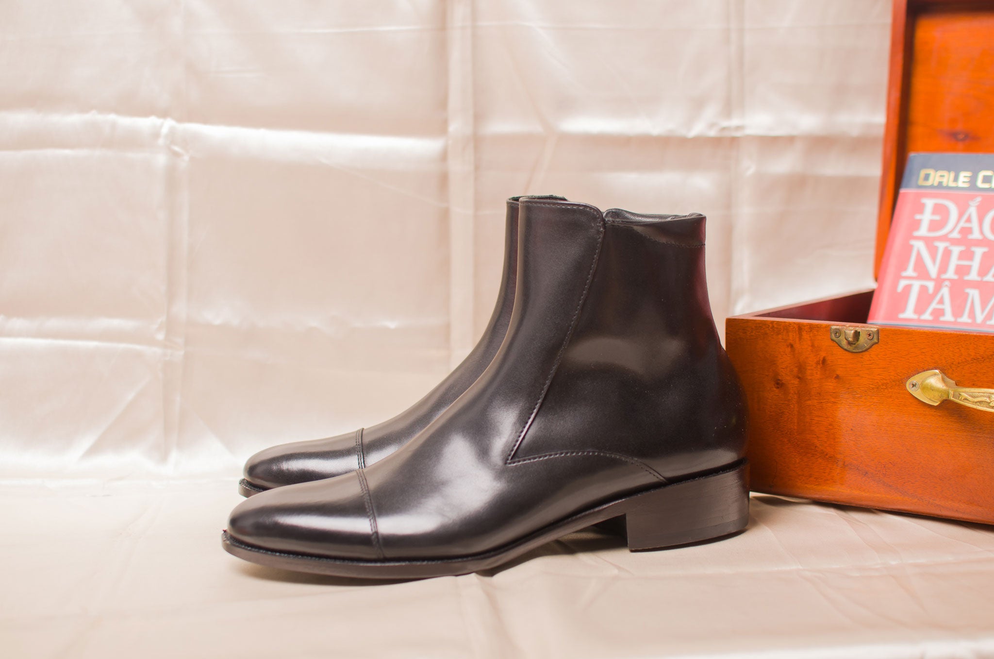 Zip boots DUC