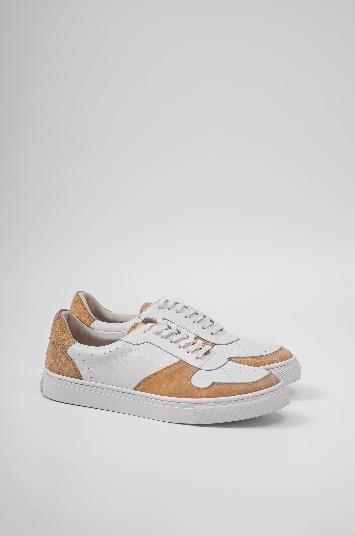 Giày Sneaker Nam HHIISK 05 TRAVIS