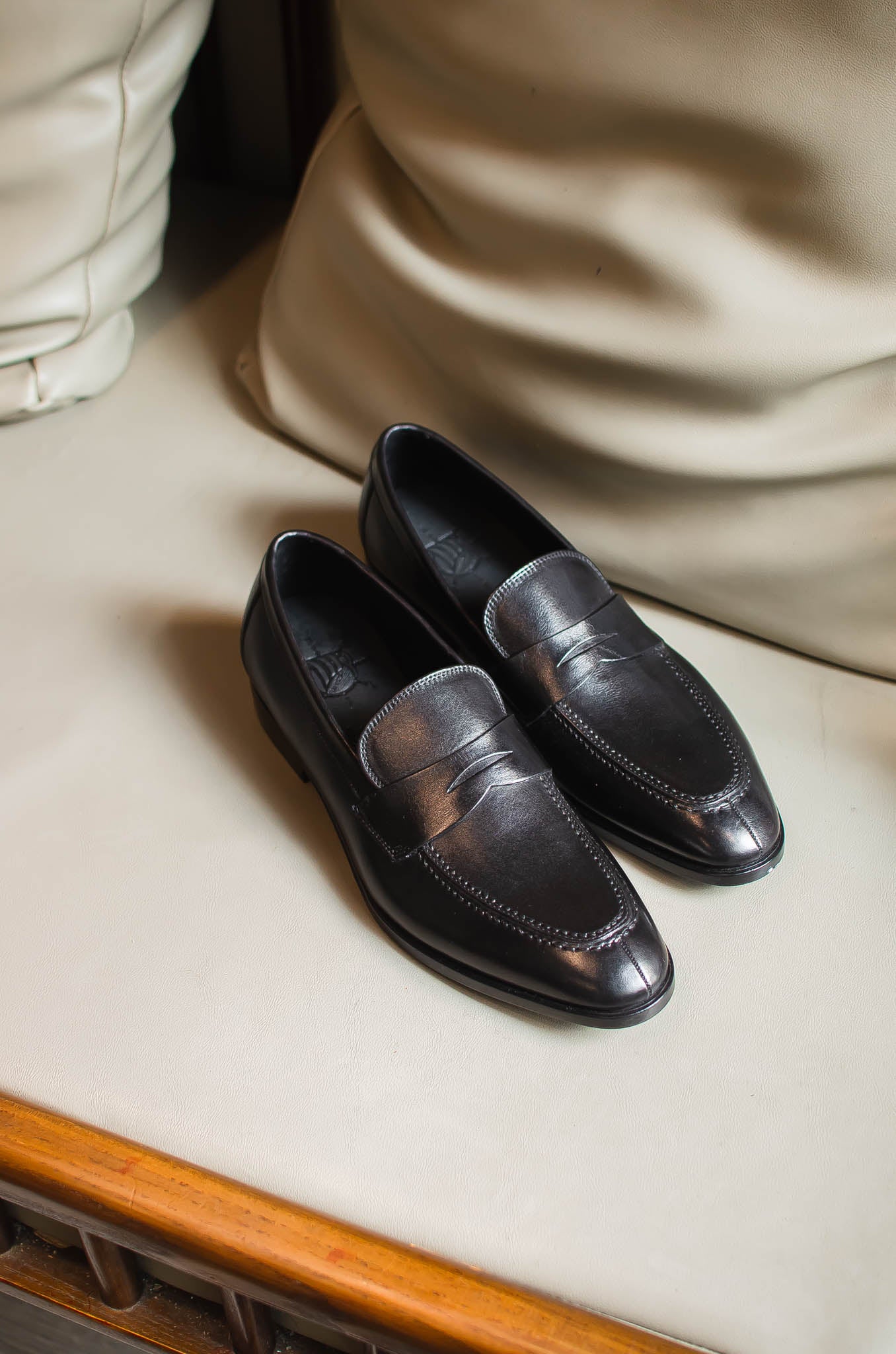 Giày Loafer Nam T 09